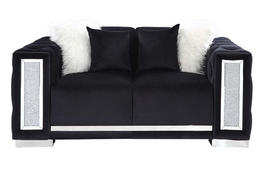 Trislar Loveseat W/4 Pillows (Same 52526)