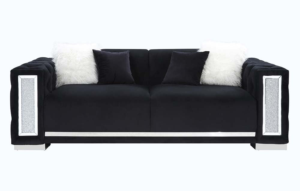 Trislar Sofa W/4 Pillows (Same 52525)